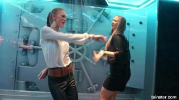 Wetness everywhere and happiness guaranteed Screencap 12 on www.sinx.com