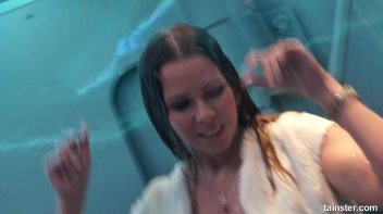 Wetness everywhere and happiness guaranteed Screencap 41 on www.sinx.com