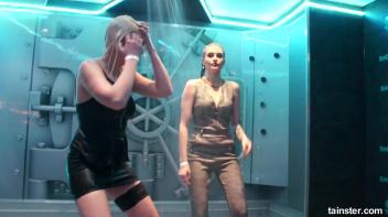 Wetness everywhere and happiness guaranteed Screencap 54 on www.sinx.com