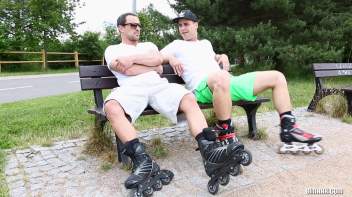 Rollerbladers take a break Screencap 4 on www.sinx.com