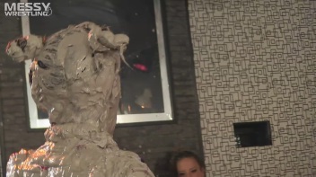 Muddy Wrestling: Raging Regina vs.The Cinnamon Buns Screencap 35 on www.sinx.com