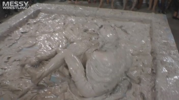 Muddy Wrestling: Miss Skinny Is Back In Messy Action! Hair Pullers Go Hard! Screencap 31 on www.sinx.com