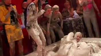 Hard-Bodied Babes Enter The Mud Pit Screencap 62 on www.sinx.com