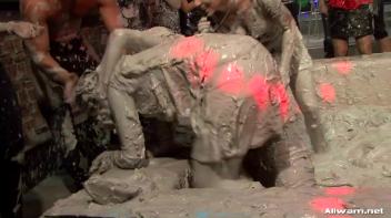 Bloused Babes In Brutal Battle Screencap 70 on www.sinx.com