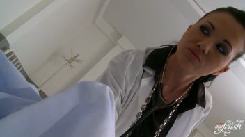 Clarissa Gets It All Screencap 14 on www.sinx.com