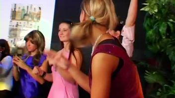 Head To Head In The Oil Pit Screencap 51 on www.sinx.com