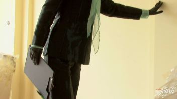 Nothing Like a Good Fuck Bribe Screencap 3 on www.sinx.com