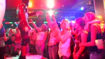 Party Hardcore Vol. 17 Part 1 Screencap 62 on www.sinx.com