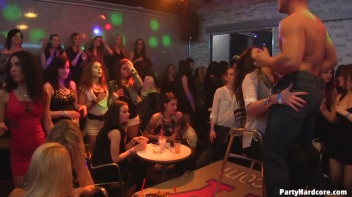 Party Hardcore Gone Crazy Vol. 9 Part 2 - Cam 1 Screencap 42 on www.sinx.com