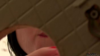 Kety's Insane Pearl Necklace Screencap 16 on www.sinx.com