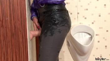 Kety's Insane Pearl Necklace Screencap 39 on www.sinx.com