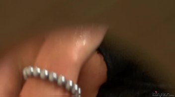 Kety's Insane Pearl Necklace Screencap 45 on www.sinx.com