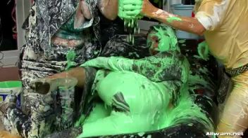 Splatter Therapy Screencap 73 on www.sinx.com