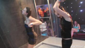 Shake It Shower Show Screencap 85 on www.sinx.com