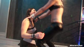 Shake It Shower Show Screencap 102 on www.sinx.com