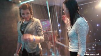 Shake It Shower Show Screencap 4 on www.sinx.com