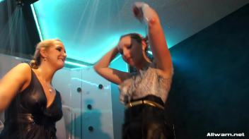 Shake It Shower Show Screencap 42 on www.sinx.com