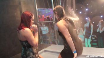 Shake It Shower Show Screencap 72 on www.sinx.com