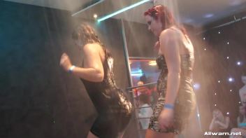 Shake It Shower Show Screencap 80 on www.sinx.com