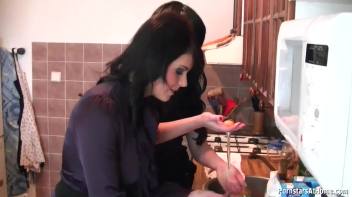 Eurobabes Just Don't Know How To Bake... Screencap 11 on www.sinx.com