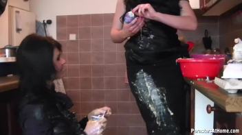 Eurobabes Just Don't Know How To Bake... Screencap 36 on www.sinx.com