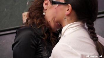 Getting Gooey With Sister Gina Screencap 36 on www.sinx.com