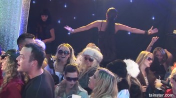 Bang Bang DSO Revolution Part 1 - Main Edit Screencap 9 on www.sinx.com