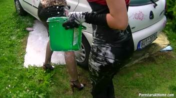Eurobabes Take Car Washing Very Seriously Screencap 66 on www.sinx.com