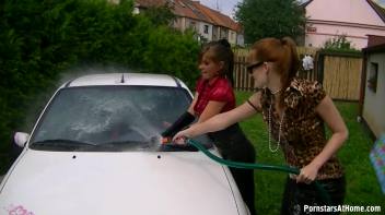 Eurobabes Take Car Washing Very Seriously Screencap 73 on www.sinx.com