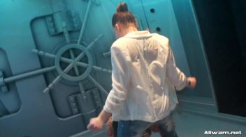 Showing Off Under The Showers Screencap 66 on www.sinx.com