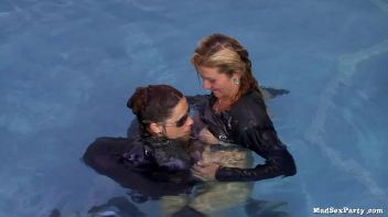 Cougar Crew P3 Screencap 26 on www.sinx.com