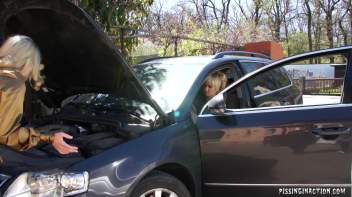 Good Samaritan Gets His Piss Reward Screencap 1 on www.sinx.com