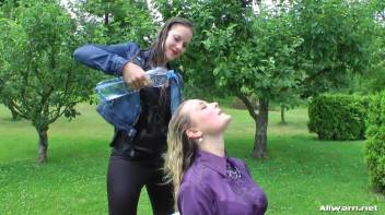 Washing Their Hair Anywhere and Everywhere Screencap 61 on www.sinx.com