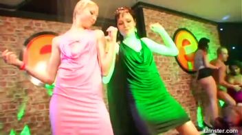 Gash Bash Part 5 - Shower Cam Screencap 45 on www.sinx.com