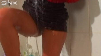Babe Drenches Her Clothed Body In Water Screencap 33 on www.sinx.com