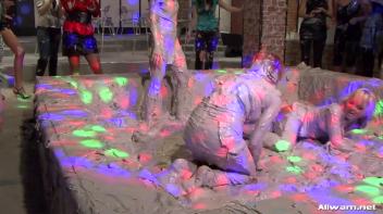 Sharka Blue's Gloriously Muddy Return! Screencap 30 on www.sinx.com
