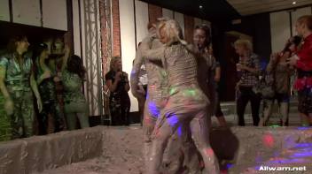 Sharka Blue's Gloriously Muddy Return! Screencap 31 on www.sinx.com