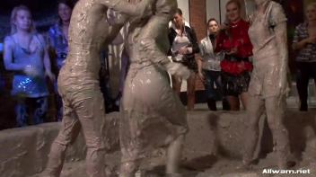 Sharka Blue's Gloriously Muddy Return! Screencap 50 on www.sinx.com