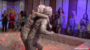 Sharka Blue's Gloriously Muddy Return! Screencap 63 on www.sinx.com