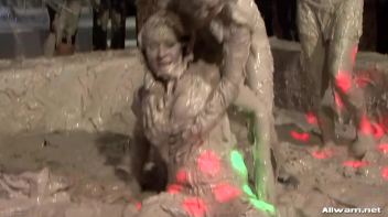 Sharka Blue's Gloriously Muddy Return! Screencap 66 on www.sinx.com