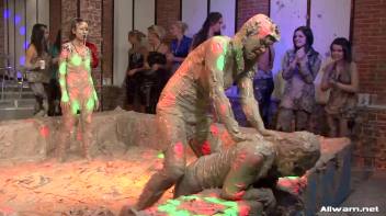 Sharka Blue's Gloriously Muddy Return! Screencap 70 on www.sinx.com