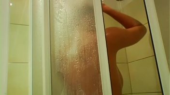 Steamy Wetlook Shower Screencap 60 on www.sinx.com