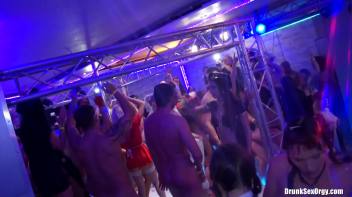 The CFNM Costume Ball Part 6 - Shower Cam Screencap 106 on www.sinx.com