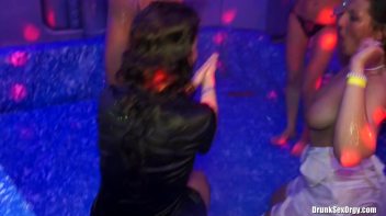 The CFNM Costume Ball Part 6 - Shower Cam Screencap 42 on www.sinx.com