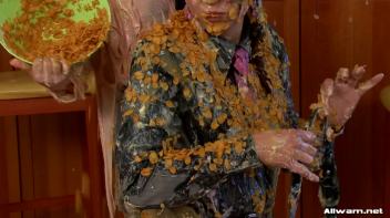 Eggy Snatch Screencap 97 on www.sinx.com