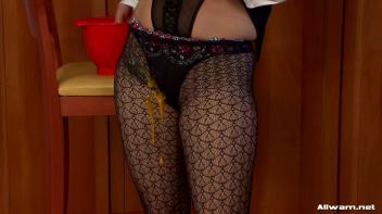 Eggy Snatch Screencap 15 on www.sinx.com