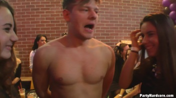 Party Hardcore Gone Crazy Vol. 38 Part 9 - Cam 4 Screencap 118 on www.sinx.com