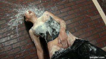 Ashley Woods enjoys it to the fullest Screencap 89 on www.sinx.com