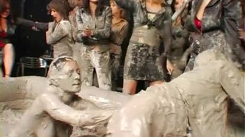 Two Dozen Babes Cheer On The Mud Fight Screencap 15 on www.sinx.com