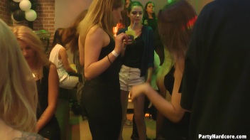 Party Hardcore Gone Crazy Vol. 37 Part 8 - Cam 4 Screencap 79 on www.sinx.com